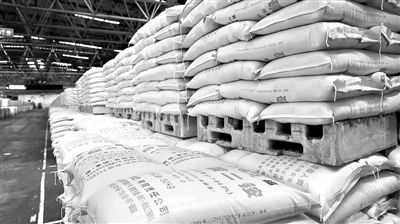 春耕时节访磷肥 破解“用的喊贵、卖的喊亏”市场困局